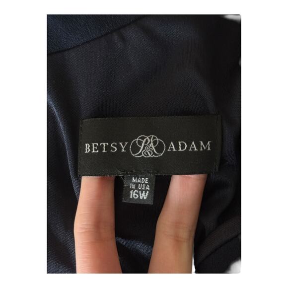 Betsy & Adam Madeline Long scuba crepe off the shoulder drop dress size 16W - Picture 6 of 8